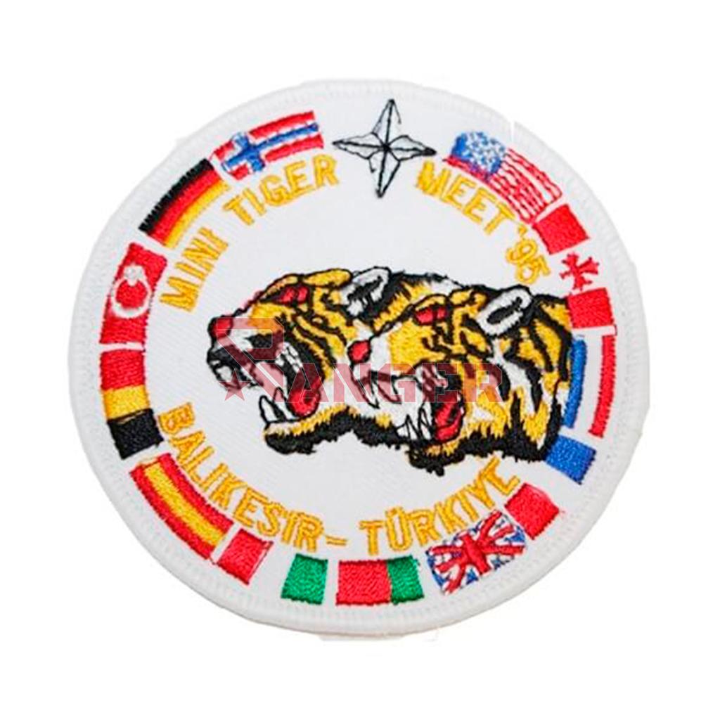 PARCHE BORDADO 2 TIGRES BLANCO-AMARILLO