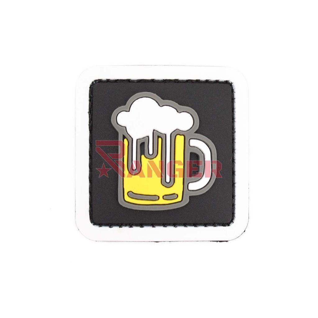 PARCHE IMMORTAL PVC 3D JARRA CERVEZA NEGRO