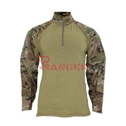 CAMISETA DE COMBATE CON CODERAS MULTICAM