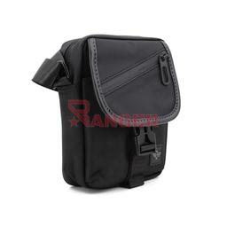 BOLSO BANDOLERA COMPACTO DE NYLON CON SOLAPA Y CREMALLERA